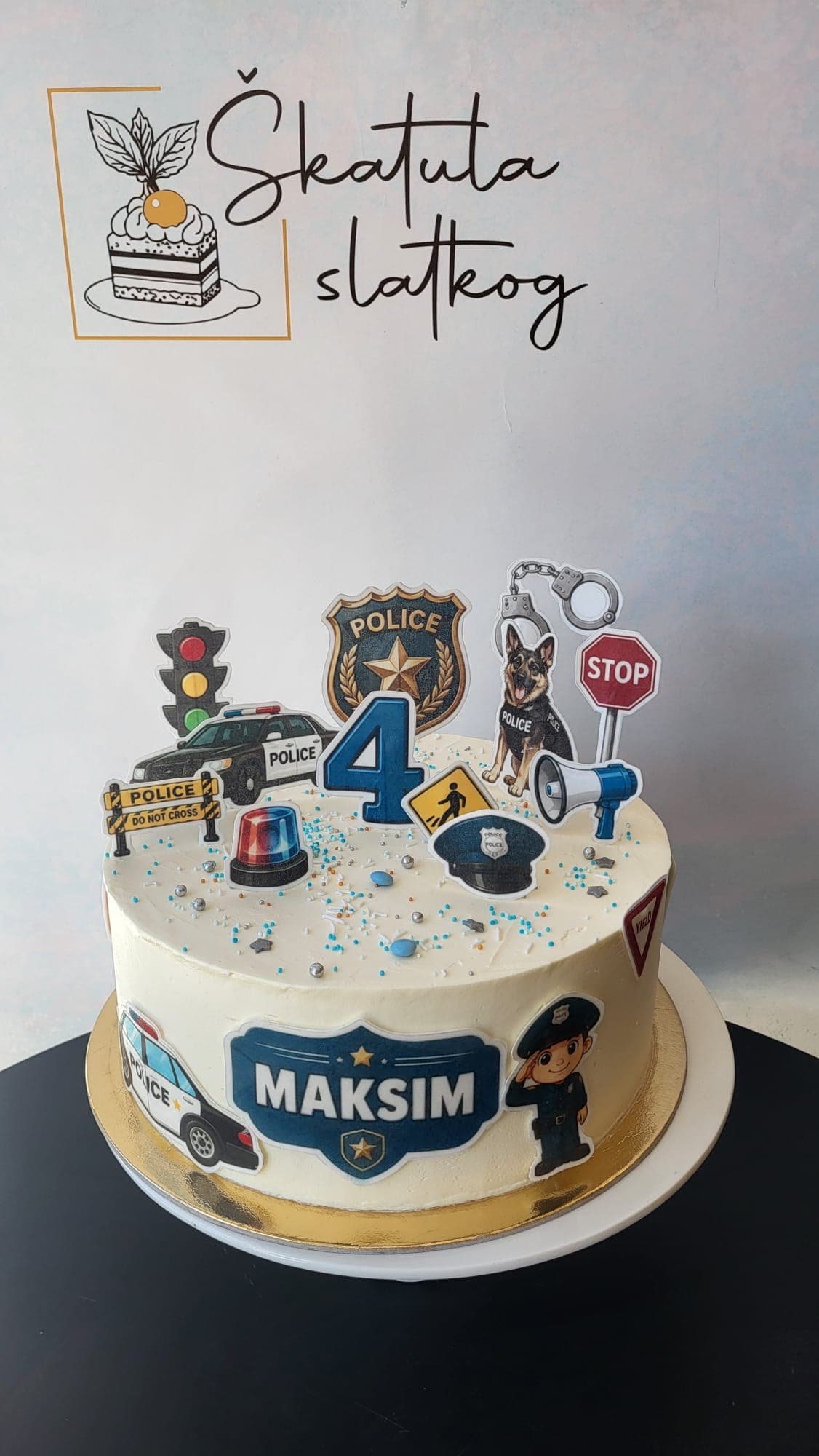 Occasion cake 1