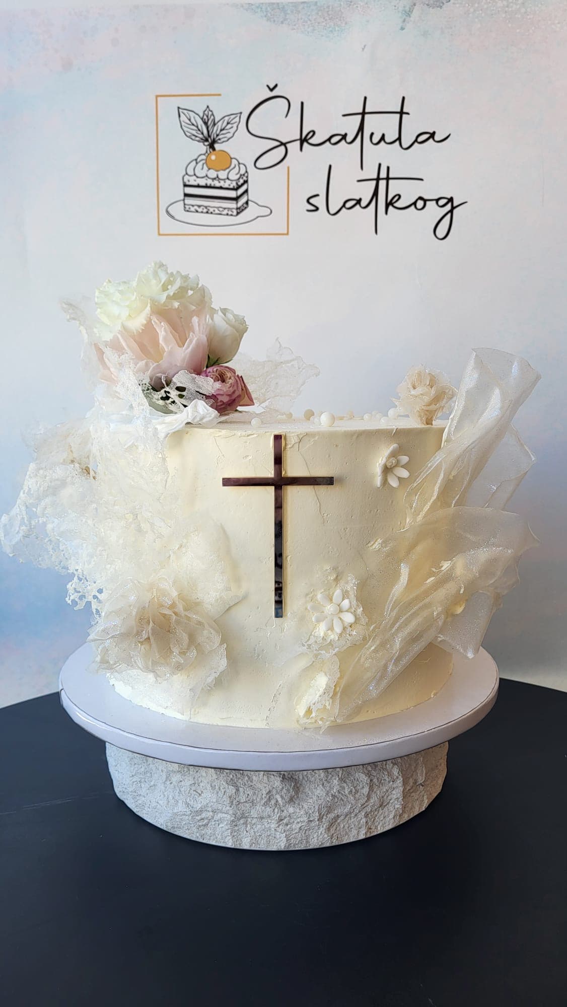 Occasion cake 11