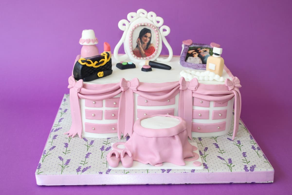 Occasion cake 20