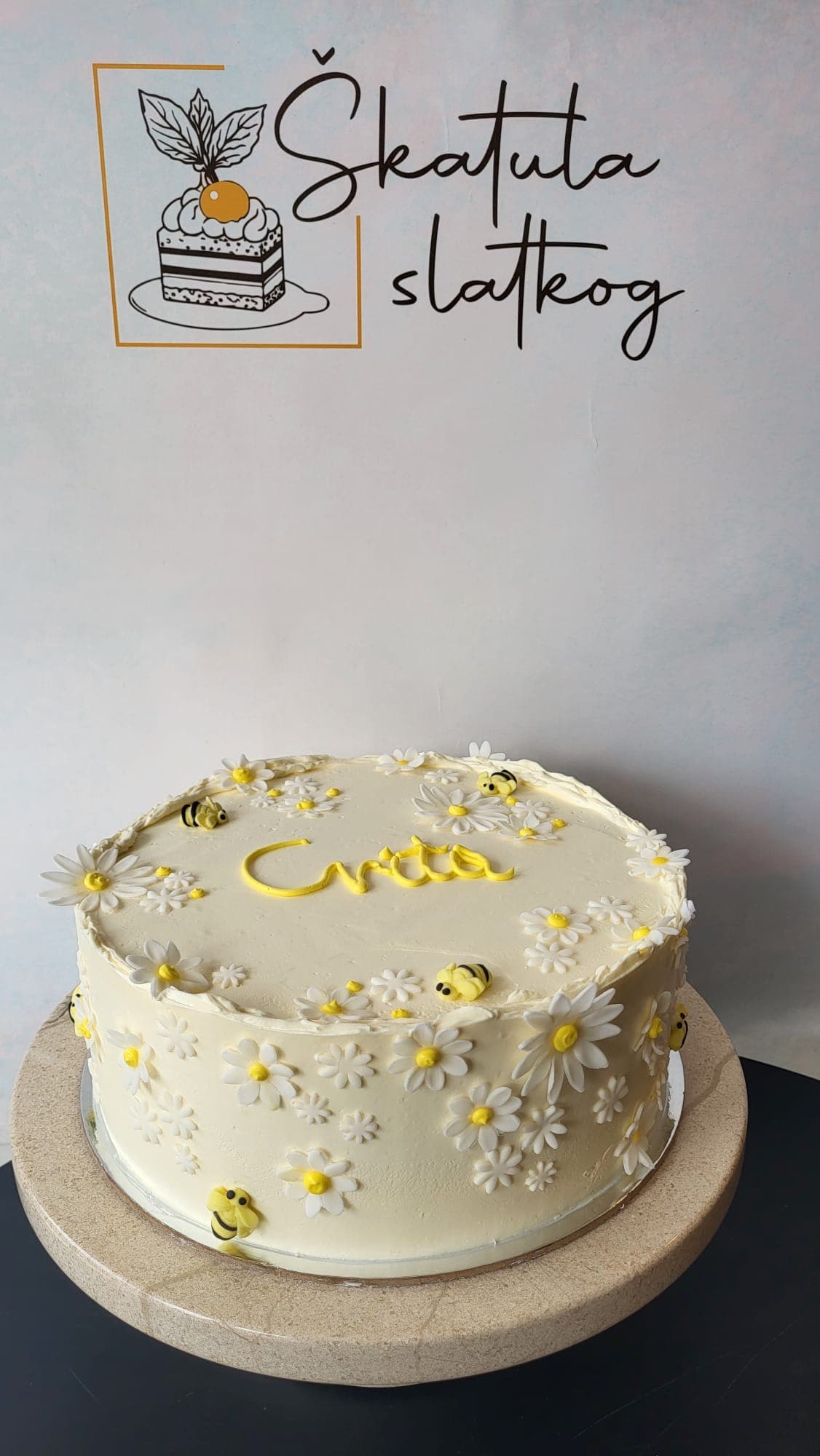 Occasion cake 4