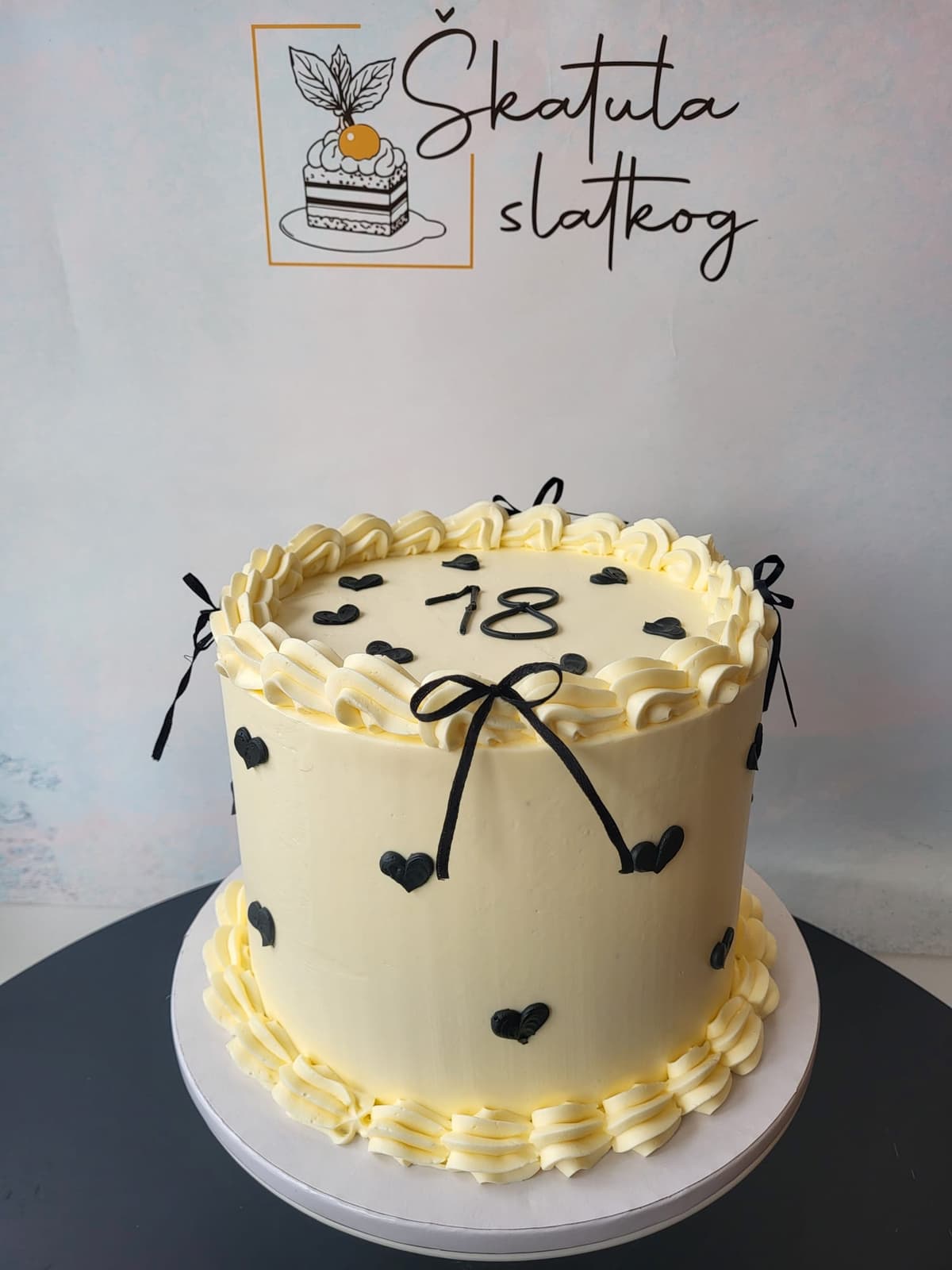 Occasion cake 9